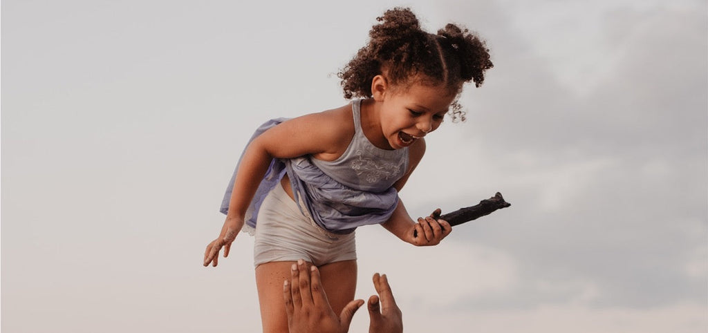 Entwicklung der Anzahl künstlicher Befruchtungen und Adoptionen in Deutschland