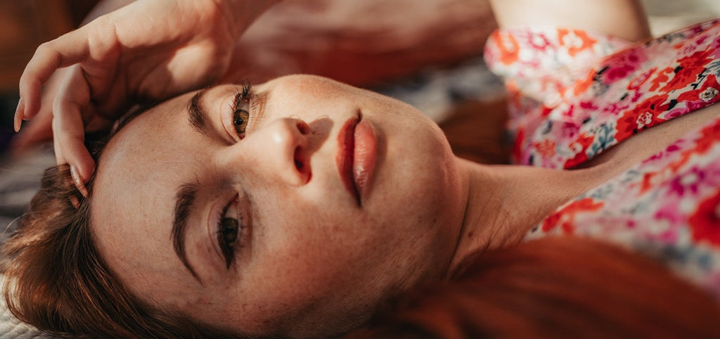 Unregelmäßiger Zyklus: Anzeichen, Ursachen und Behandlung